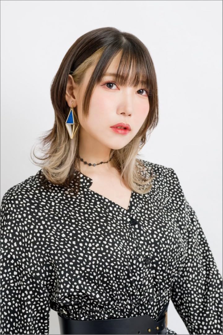 Hagoromo Yuka Aisaka 2026 Wall Calendar CL26-0184