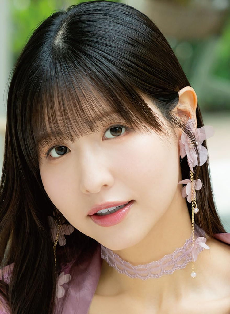 Try-X Momo Sakura 2025 Wall Calendar CL-1703 B2 — Japanese Book Store