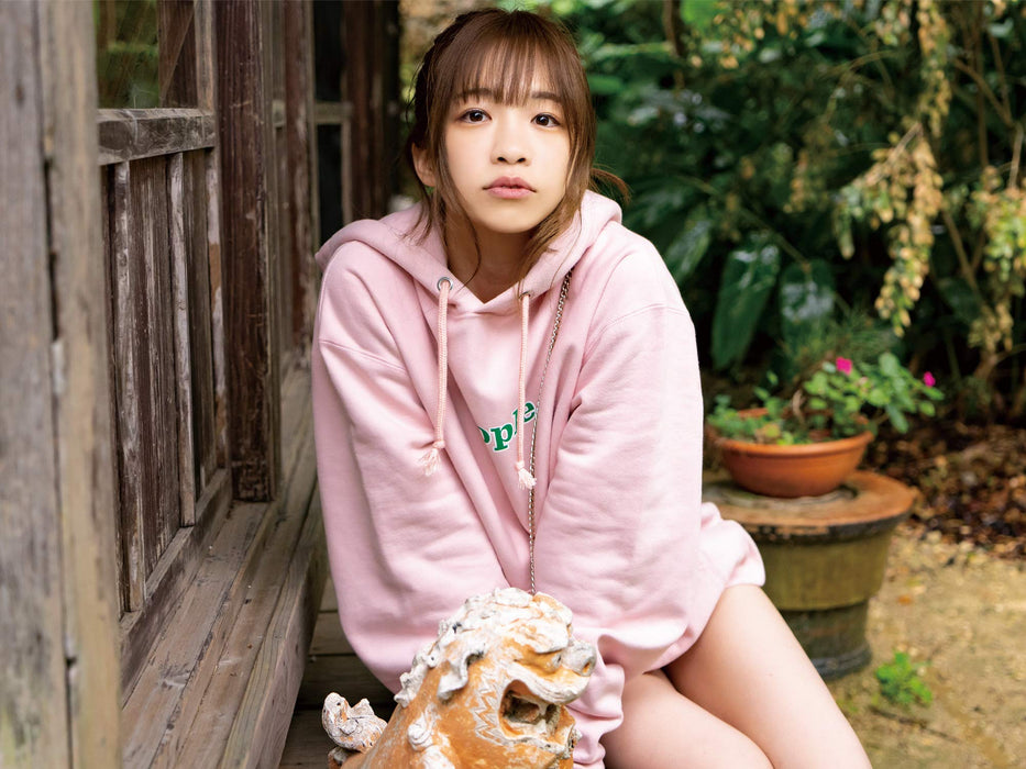 Ayaka Suwa 2nd Photobook 'Hidamari'