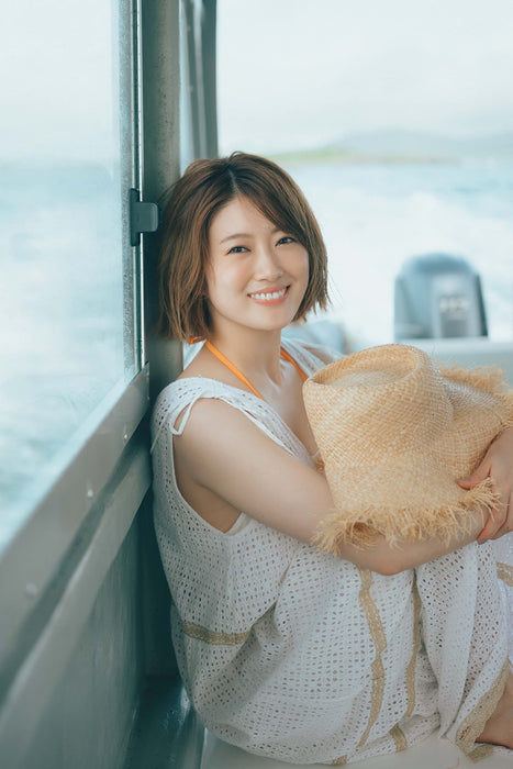 Nogizaka46 Hina Higuchi 1st Photobook Koibito no Youni