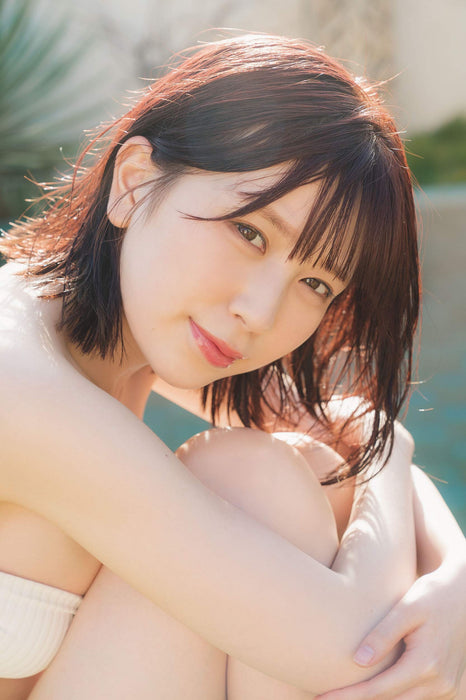 Rin Miyauchi 1st Photobook Rin to